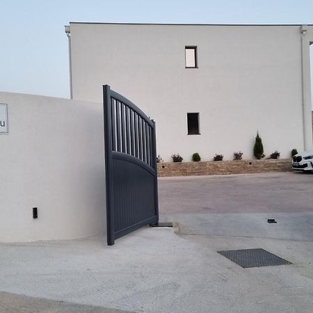 Palazzu B Reservation 3 Nuits Minimum Ajaccio  Kültér fotó